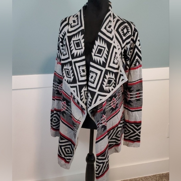 by design Sweaters - Aztec Print Waterfall Cardigan Small Cotton